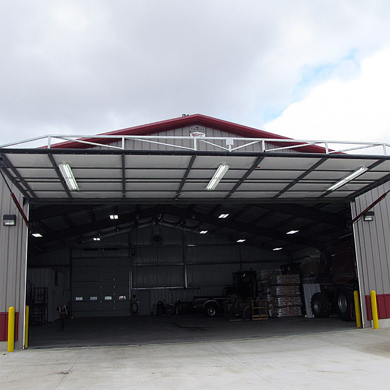 Entrance lights on a hydraulic door